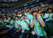 雷火电竞亚洲先驱-包含场面火爆！足球观众席沸腾不已的词条