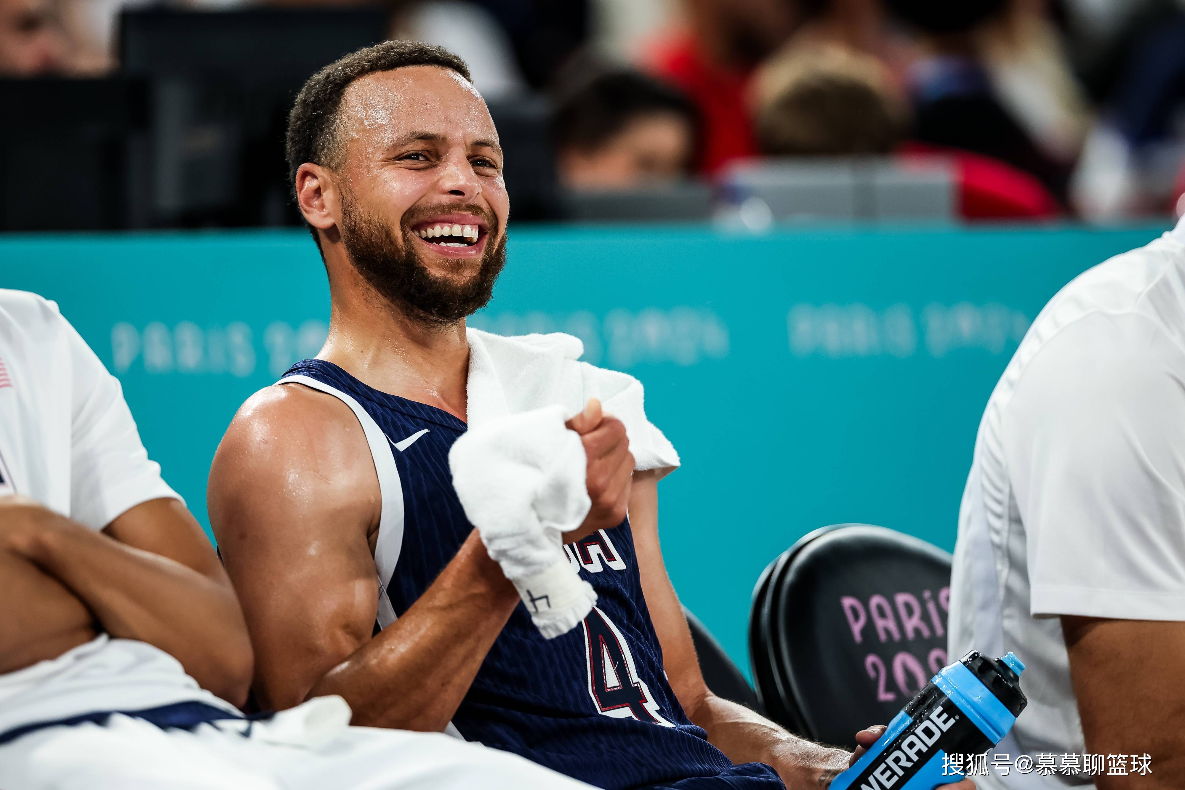 76人强势阿根廷男篮，库里爆发神勇的简单介绍