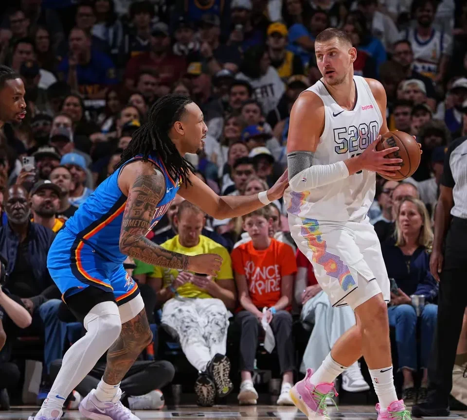 76人逆转掘金，汉密尔顿制霸全场的简单介绍